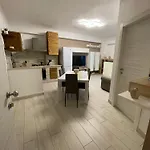 شقة La Casa Di Giuseppe Vista Mare مارينيلا دي سيلينونتي