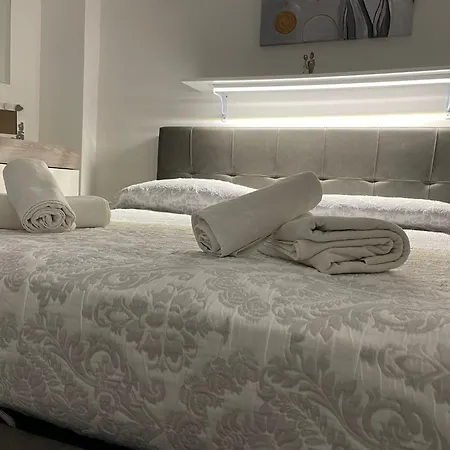 شقة La Casa Di Giuseppe Vista Mare مارينيلا دي سيلينونتي